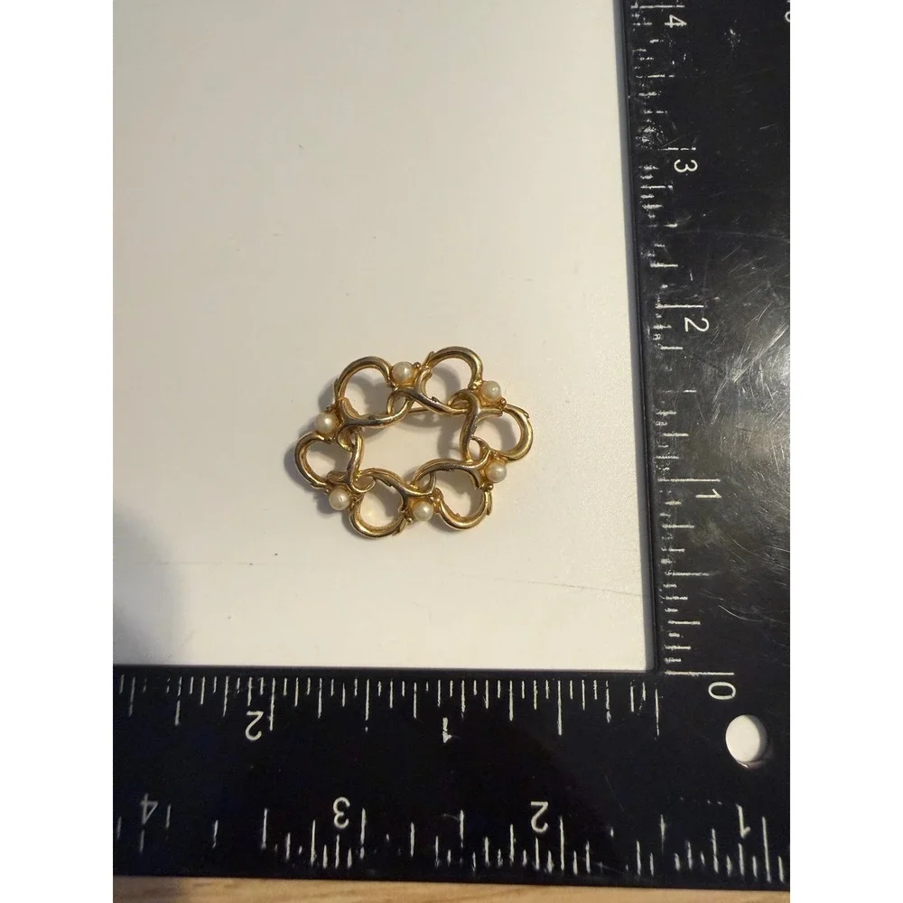 Trifari Gold Tone Faux Pearl Wreath Brooch Pin Openwork Interlocking Loops